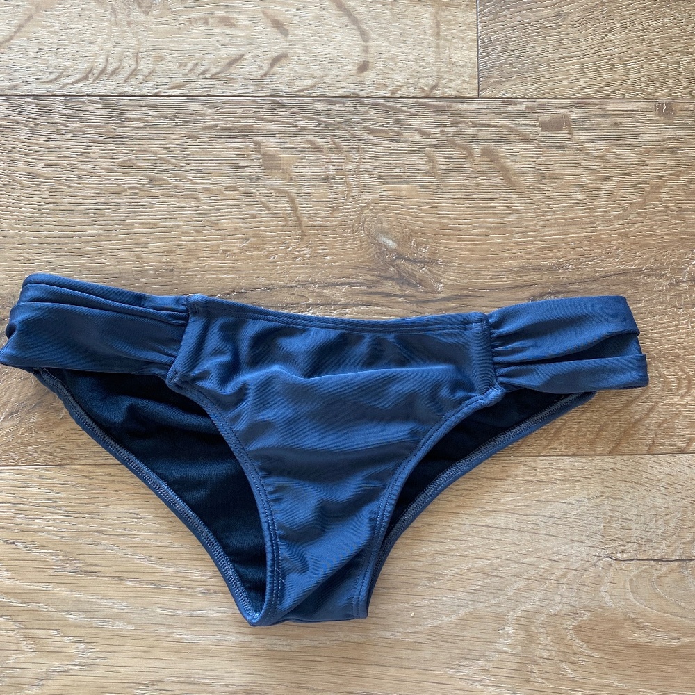 Maui girl dark grey bikini bottom